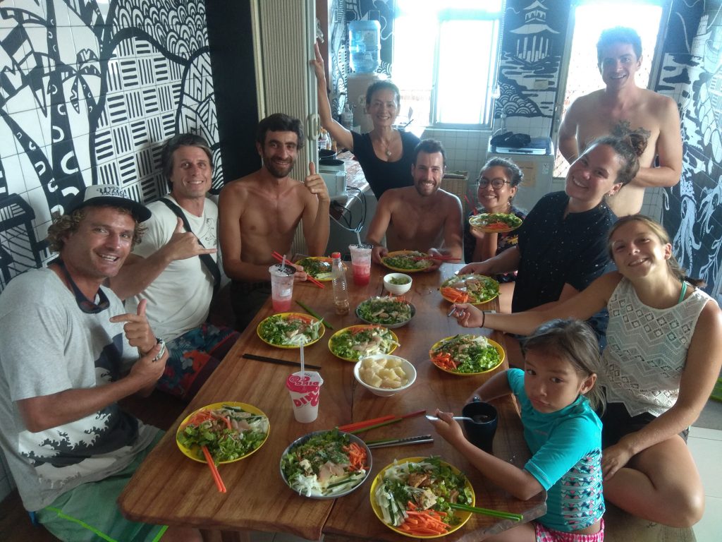 Dulan Hostel Surf House Common Area - WaGaLiGong Dulan Surf & SUP House & Bar 哇軋力共都蘭衝浪/立槳/酒吧 Taiwan Taitung Dulan